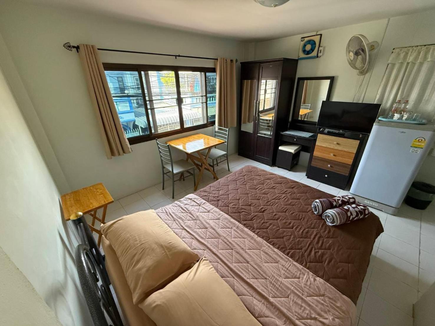 Chomhaad Guesthouse Hua Hin Exterior photo